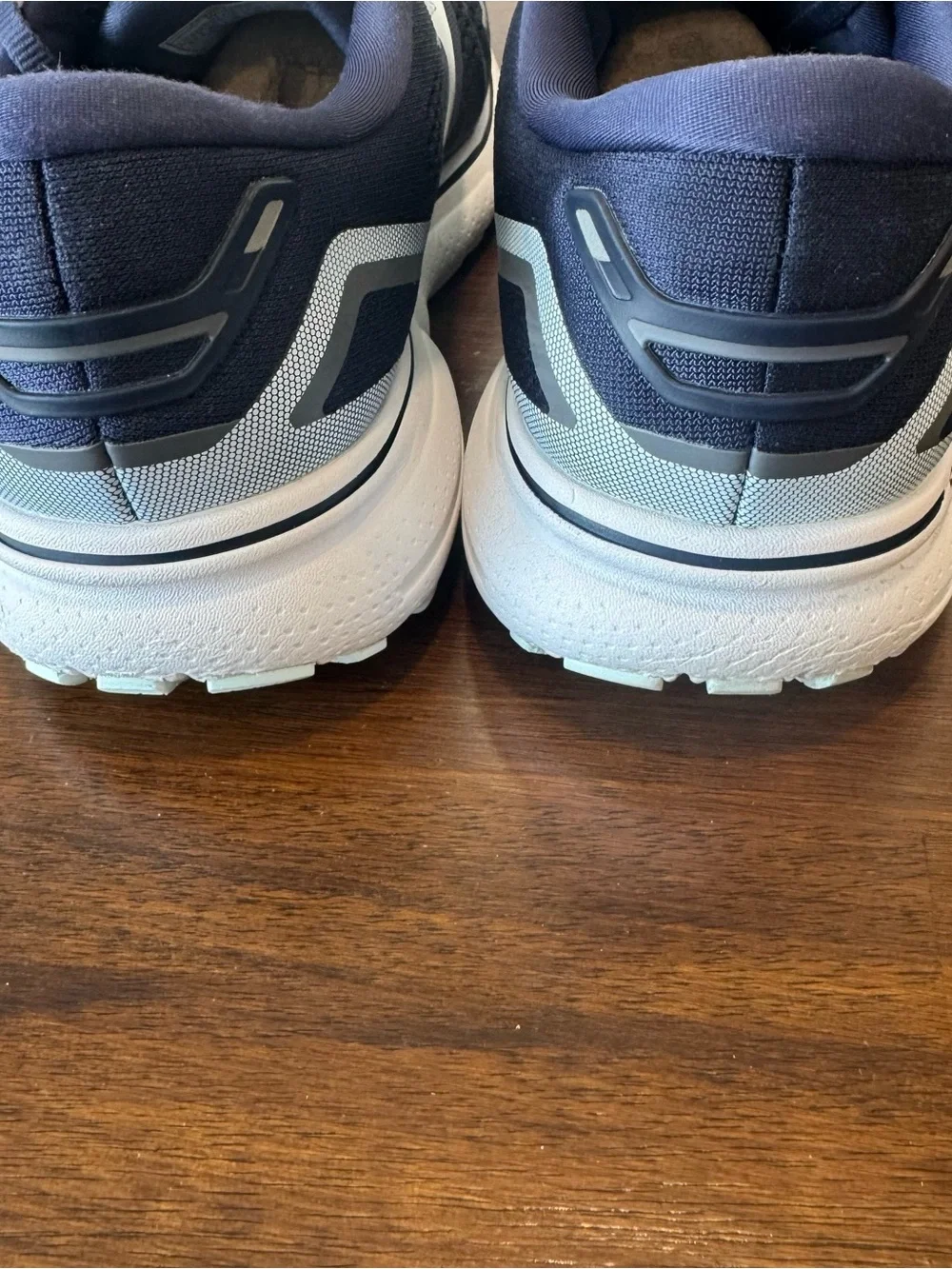 Brooks Ghost 15 Women's Size 11 Wide Running Walking Shoes Navy White